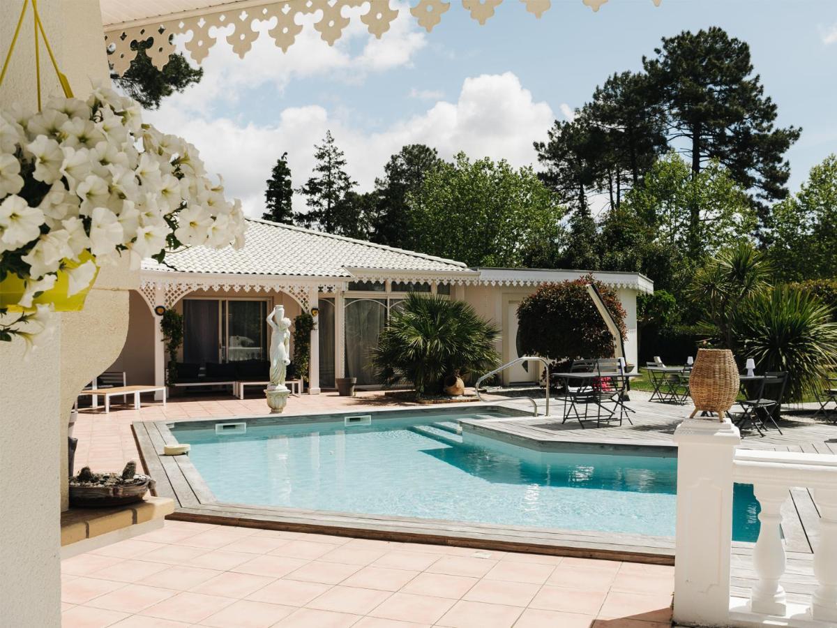 Chambres D'Hotes Villa La Louisiane อาเรส ภายนอก รูปภาพ