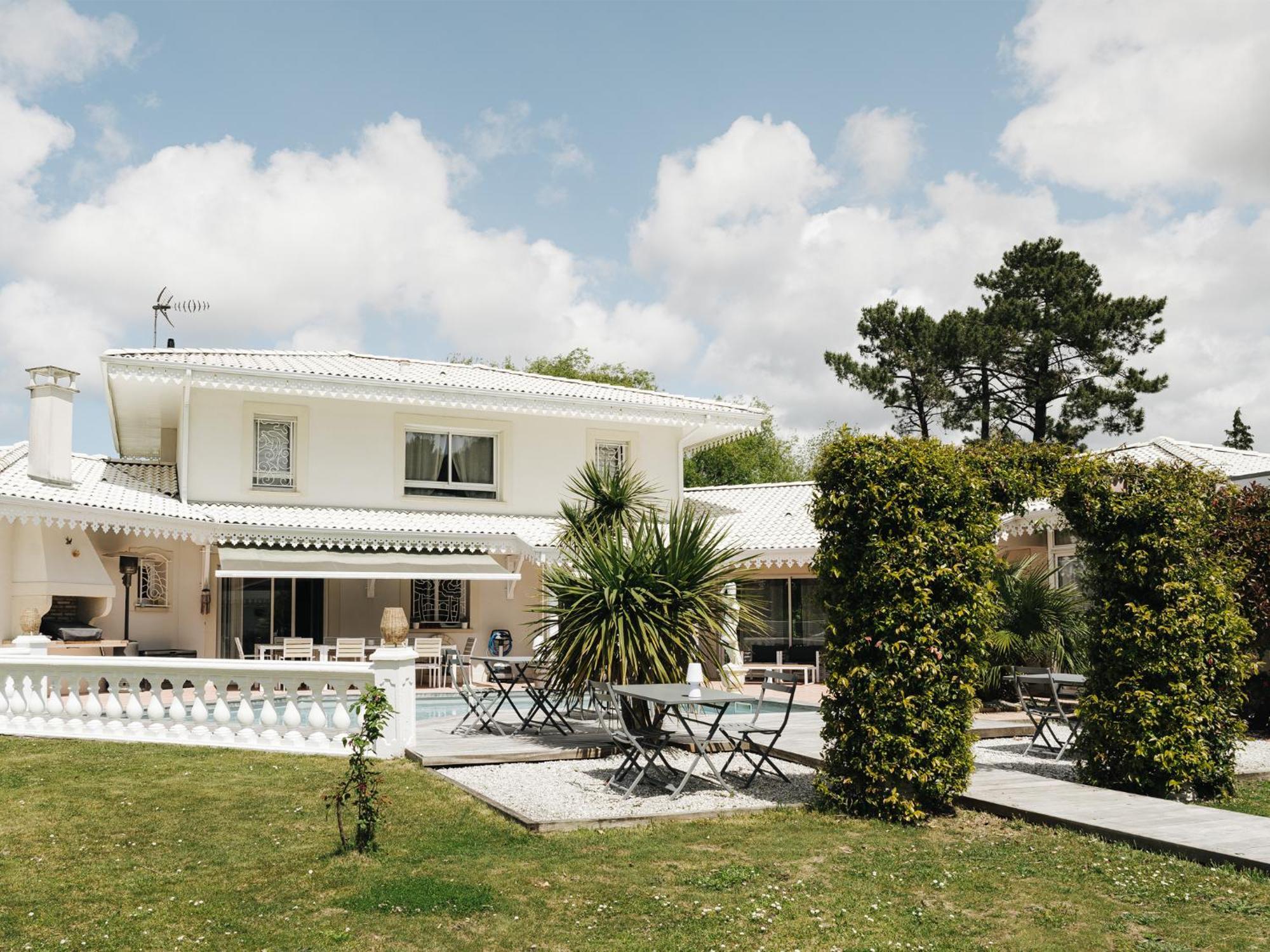 Chambres D'Hotes Villa La Louisiane อาเรส ภายนอก รูปภาพ