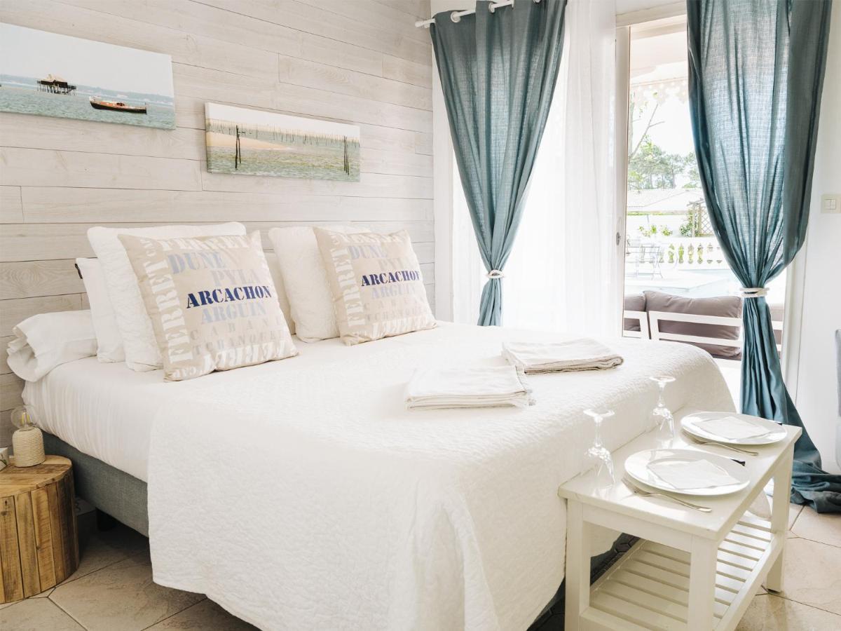 Chambres D'Hotes Villa La Louisiane อาเรส ภายนอก รูปภาพ