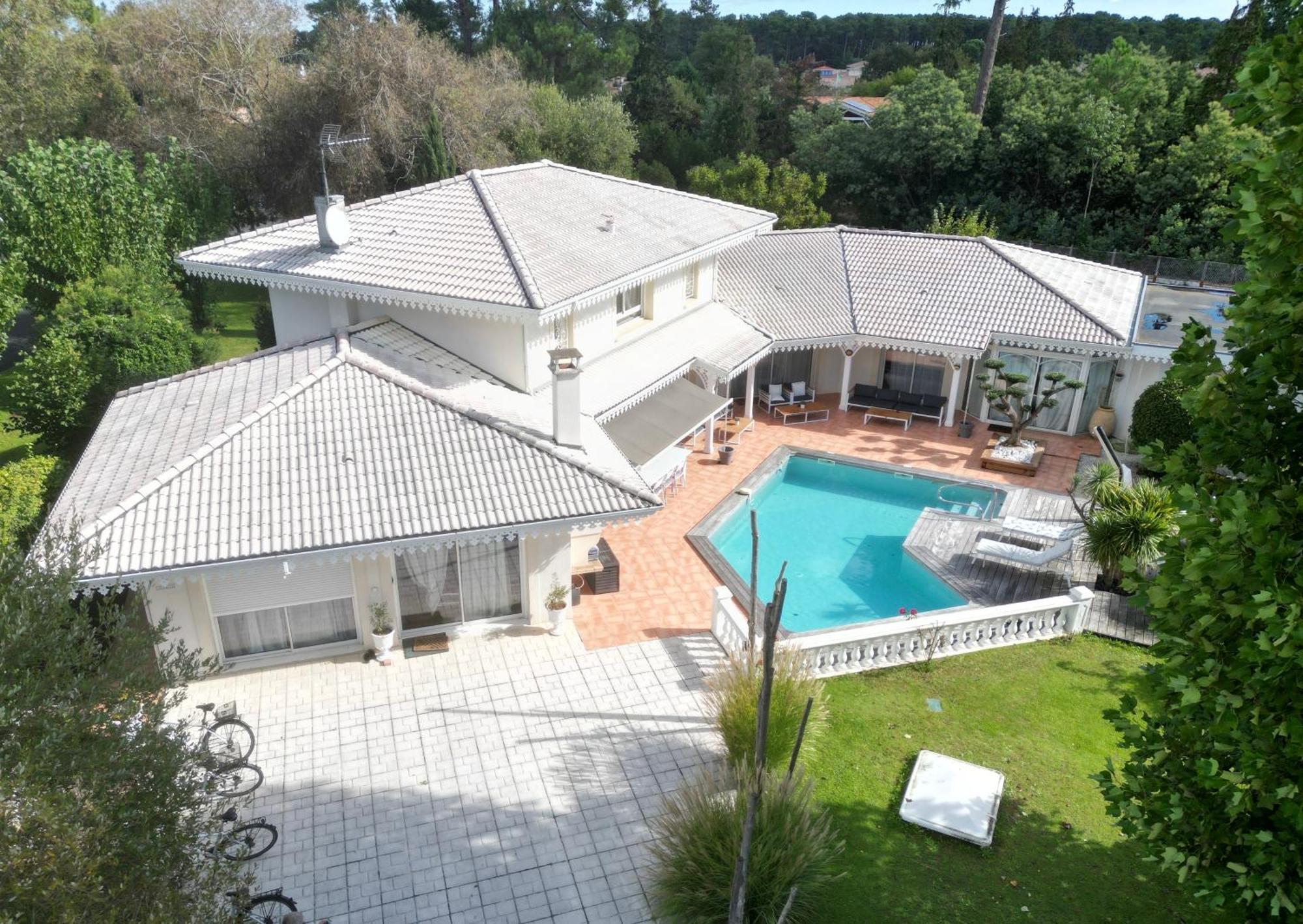 Chambres D'Hotes Villa La Louisiane อาเรส ภายนอก รูปภาพ